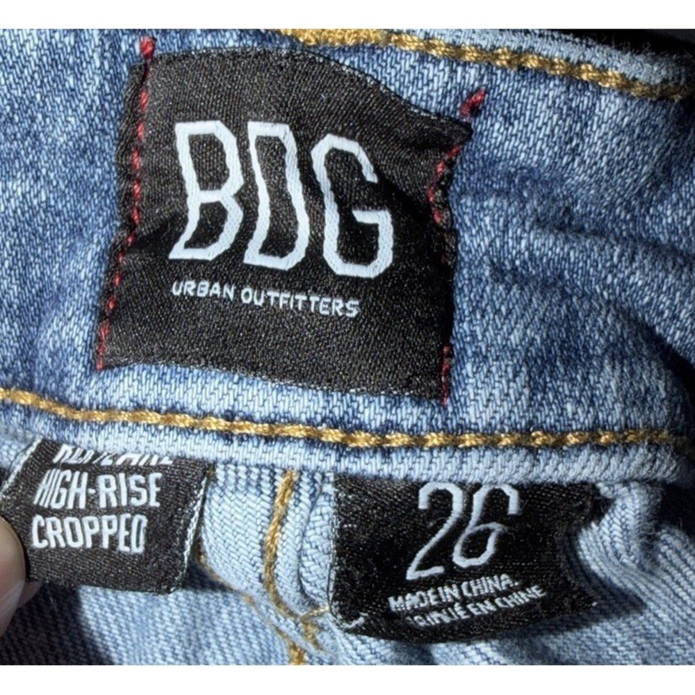 BDG Kick Flare Jeans High Rise Cropped Medium Wash‎ Raw Hem Size 26 - Picture 3 of 9